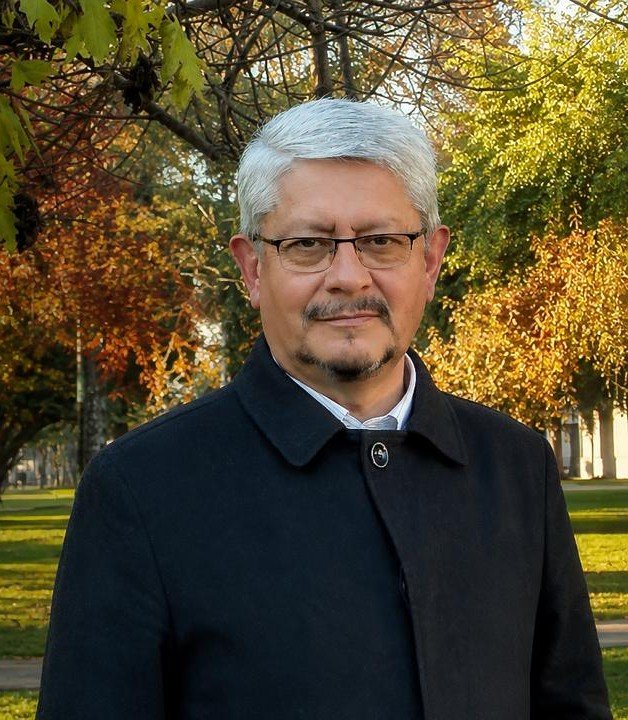 Dr. Mauricio Cataldo